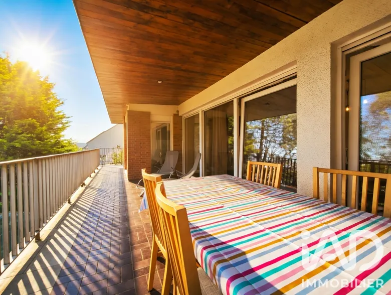 Maison 9 pièces 230 m² · à Aiglemont · 230 m² · 288 000 €