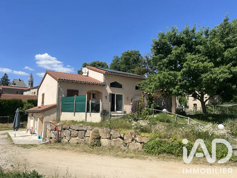 Maison 10 pièces 225 m² · à Lapte · 225 m² · 485 000 €