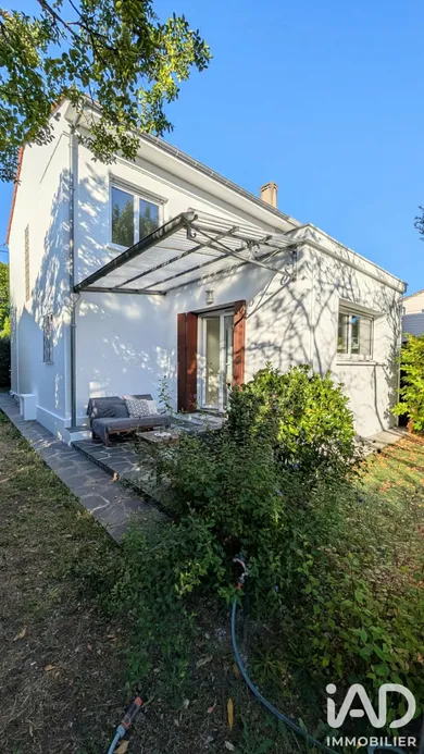Maison traditionnelle à Bordeaux (33200)