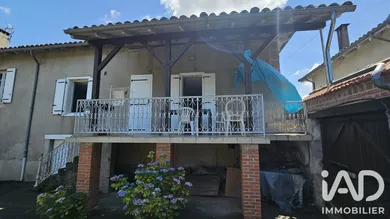 Maison de ville à Maurs (15600)