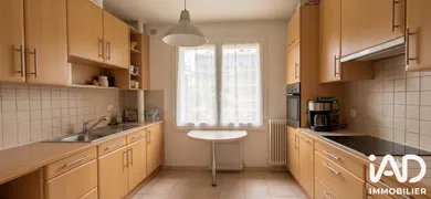 Apartment in Sceaux (92330)