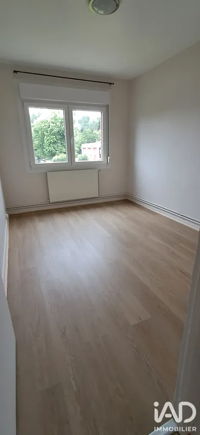 Appartement à ferrière la grande (59680)