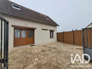 Maison traditionnelle à Augy (89290)