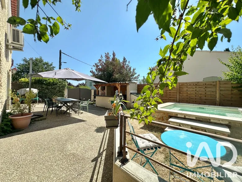 Maison 6 pièces 136 m² · à Valréas · 136 m² · 285 000 €