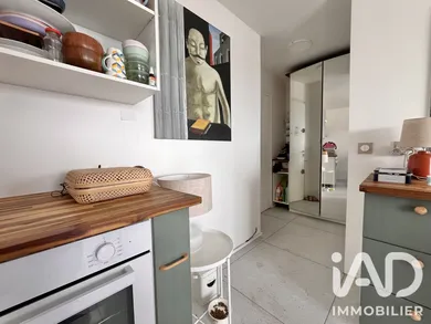 Apartment in Montrouge (92120)