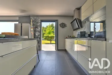Architectural house in Rilhac-Rancon (87570)
