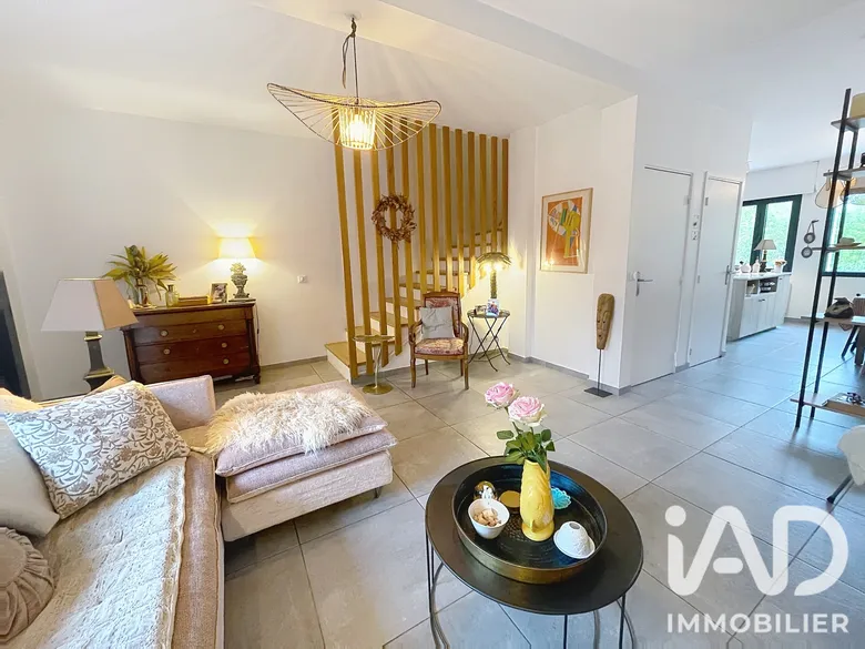 Maison 5 pièces 113 m² · à Rueil-Malmaison · 112,8 m² · 798 000 €