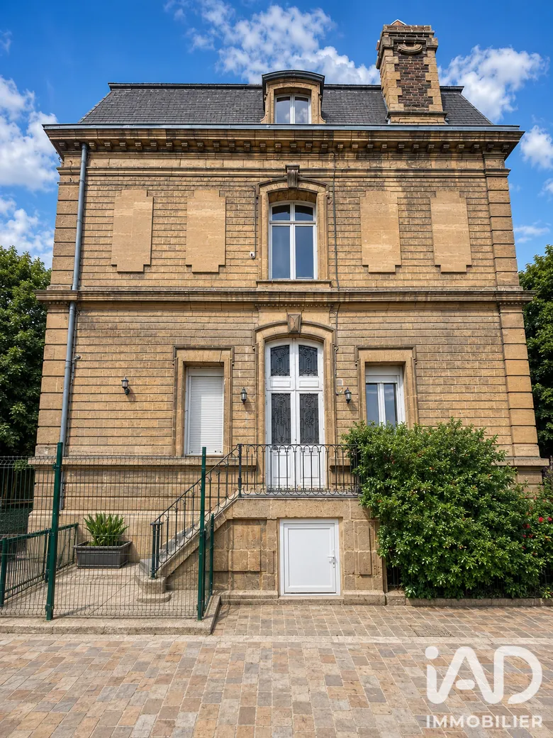 Appartement 4 pièces 97 m² · à Sedan · 97 m² · 79 000 €