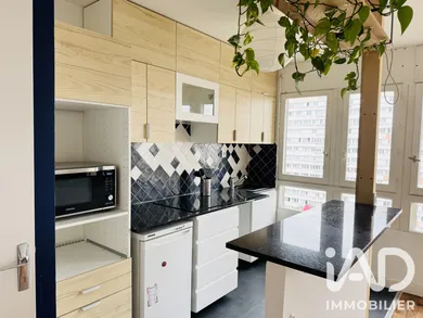 Apartment in Paris (75013)