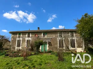 Maison de village à Chatenet (17210)
