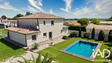House in Cussac-Fort-Médoc (33460)