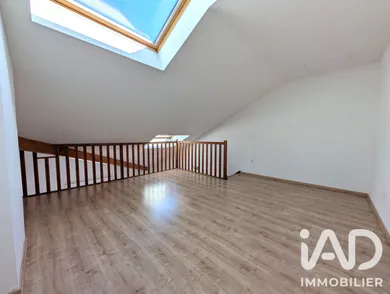 Appartement à Saint-Erme-Outre-et-Ramecourt (02820)