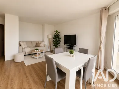 Apartment in Noisy-le-Grand (93160)