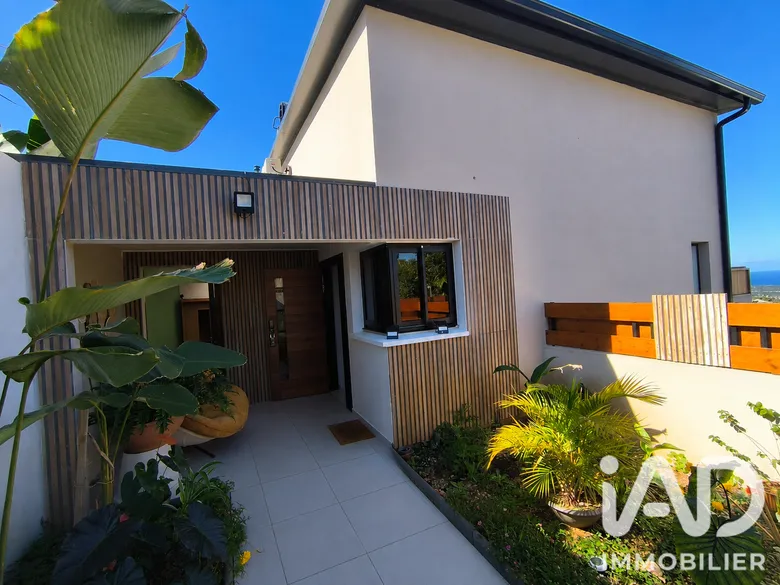 Maison 3 pièces 85 m² · à Saint-Louis · 85 m² · 450 000 €