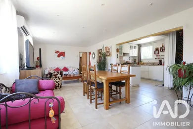 Traditional house in Six-Fours-les-Plages (83140)