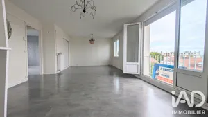 Apartment in Reims (51100)