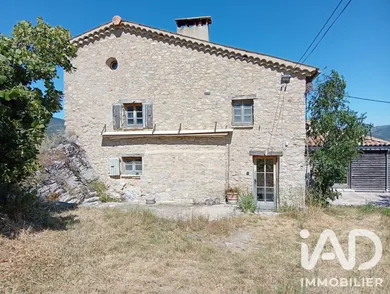 Maison de campagne à Rioms (26170)