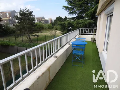 Appartement à Combs-la-Ville (77380)