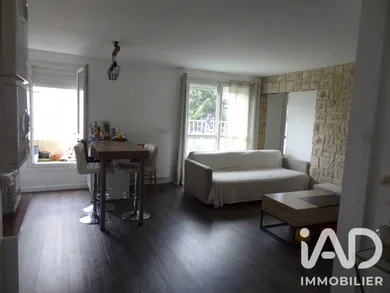 Appartement à Combs-la-Ville (77380)