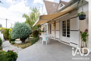 Traditional house in Villecresnes (94440)