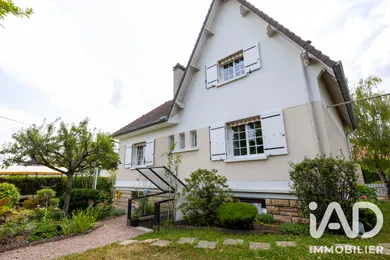 Maison traditionnelle à Villecresnes (94440)