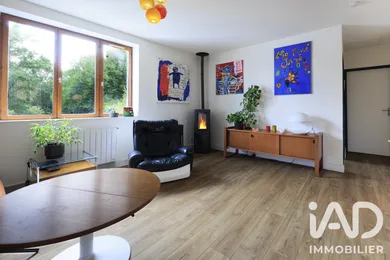 Apartment in Saint-Genis-les-Ollières (69290)