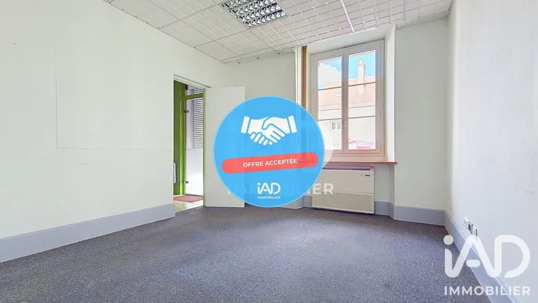 Murs commerciaux à Fontainebleau (77300) · 44 m² · 150 000 €