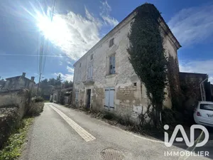 Grange à La Couronne (16400)
