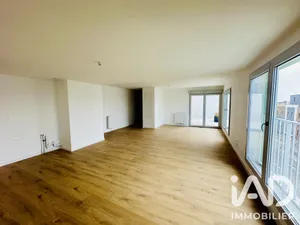 Apartment in La Rochelle (17000)