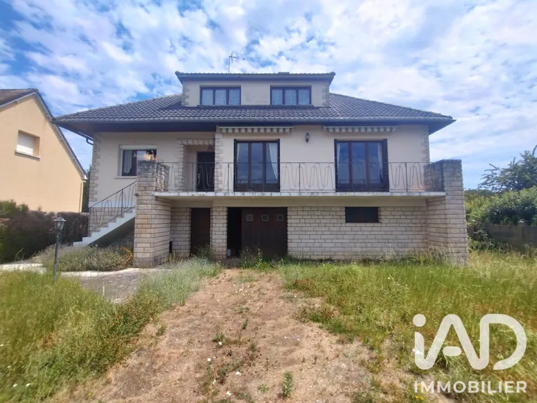 Maison 4 pièces 99 m² · à Maresché · 99 m² · 141 000 €