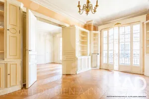 Apartment in Neuilly-sur-Seine (92200)