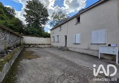 Appartement à Moret-Loing-et-Orvanne (77250)