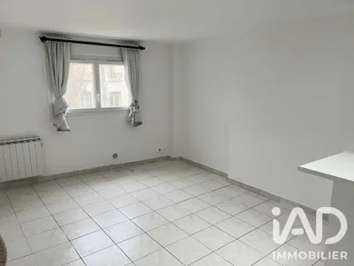 Apartment in Fontainebleau (77300)