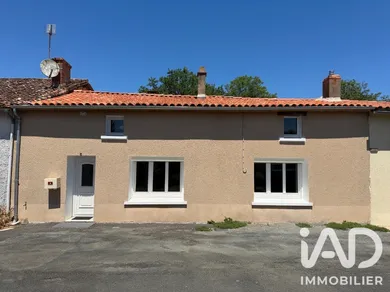 House in Saint-Lin (79420)