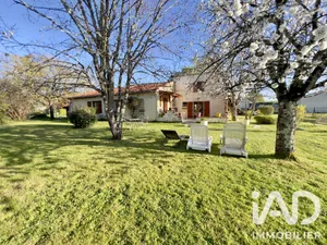 Park home in Saint-Pierre-de-Clairac (47270)