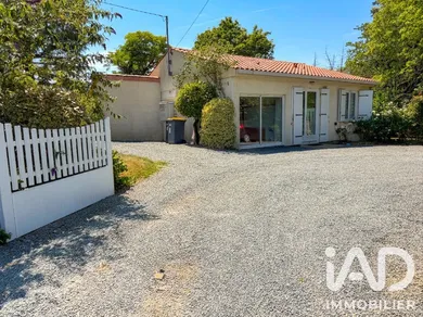 Pavillon à Verruyes (79310)