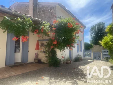 House in Saint-Sulpice-d'Arnoult (17250)