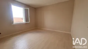 Apartment in Reims (51100)
