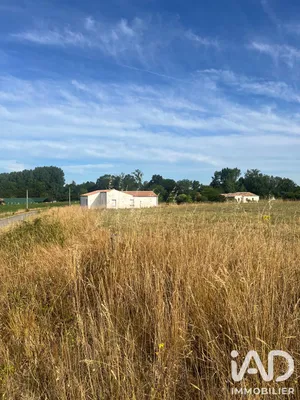 Building plot in Saint-Loup (17380)