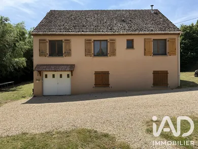 Maison traditionnelle à Bissey-sous-Cruchaud (71390)