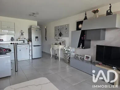 Apartment in Le Lavandou (83980)