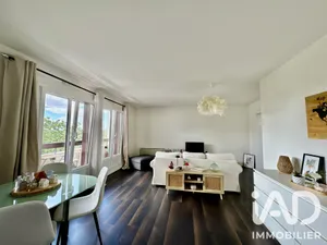 Appartement à Le Coudray-Montceaux (91830)