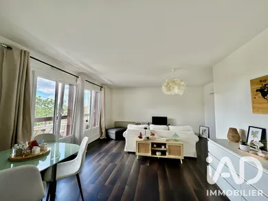 Appartement à Le Coudray-Montceaux (91830)