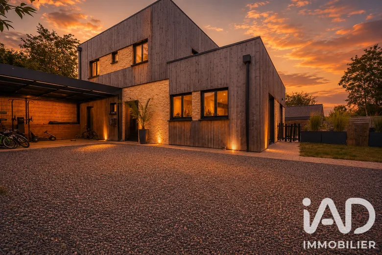 Maison 7 pièces 152 m² · à Jenlain · 152 m² · 479 900 €