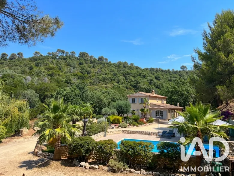 Maison 5 pièces 180 m² · à Hyères · 180 m² · 2 680 000 €