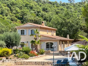 Maison traditionnelle à Hyères (83400)