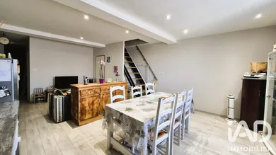 Townhouse in Villieu-Loyes-Mollon (01800)