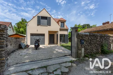 Traditional house in Le Val-Saint-Germain (91530)