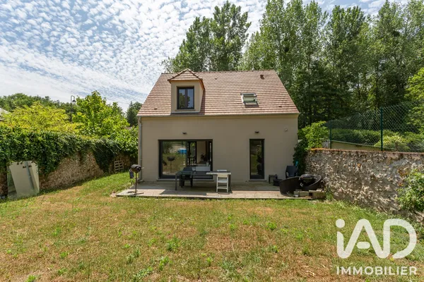 Maison traditionnelle à Le Val-Saint-Germain (91530) photo 2