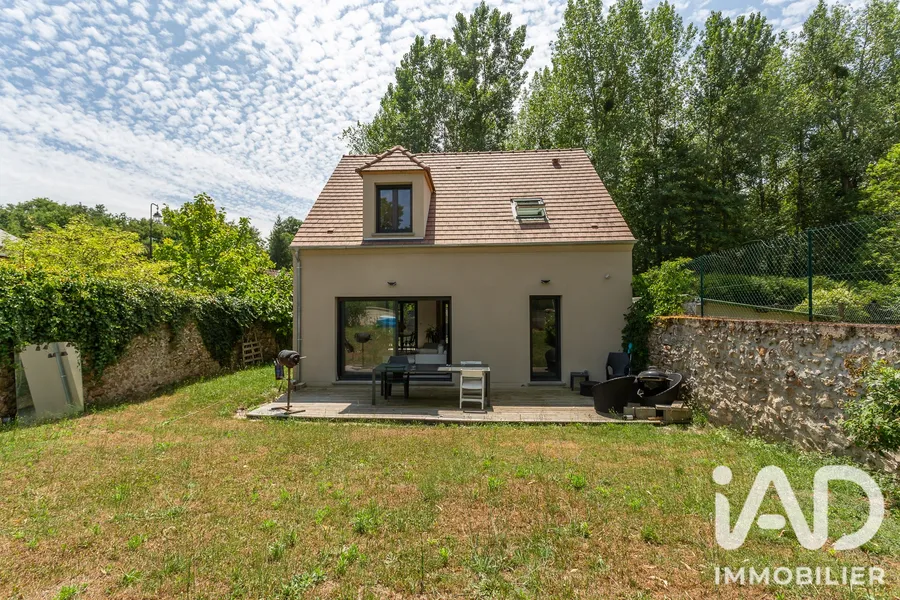 Maison traditionnelle à Le Val-Saint-Germain (91530) photo 3